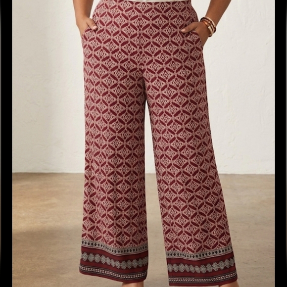 Cato Pants - Plus Size High Waisted Palazzo Pants size 14/16W Burgundy Business Casual EUC